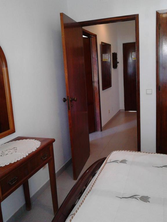 קארבואירו Apartment Colina Do Sol חדר תמונה